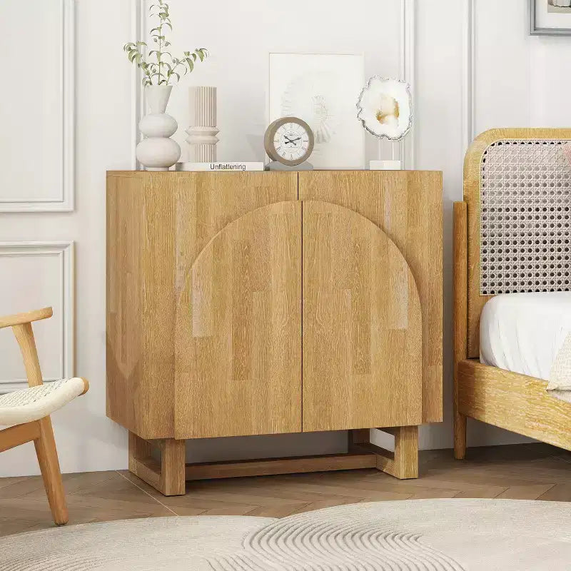 Vintage Sideboard Buffet Cabinet with 2 Doors & Adjustable Shelves
