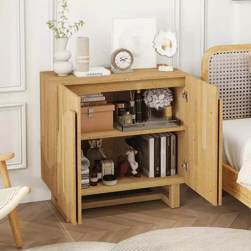 Vintage Sideboard Buffet Cabinet with 2 Doors & Adjustable Shelves